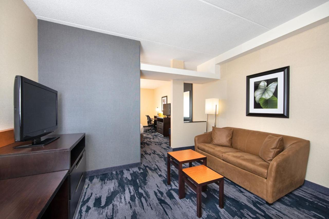 Fairfield Inn & Suites By Marriott Toronto Mississauga Exterior foto