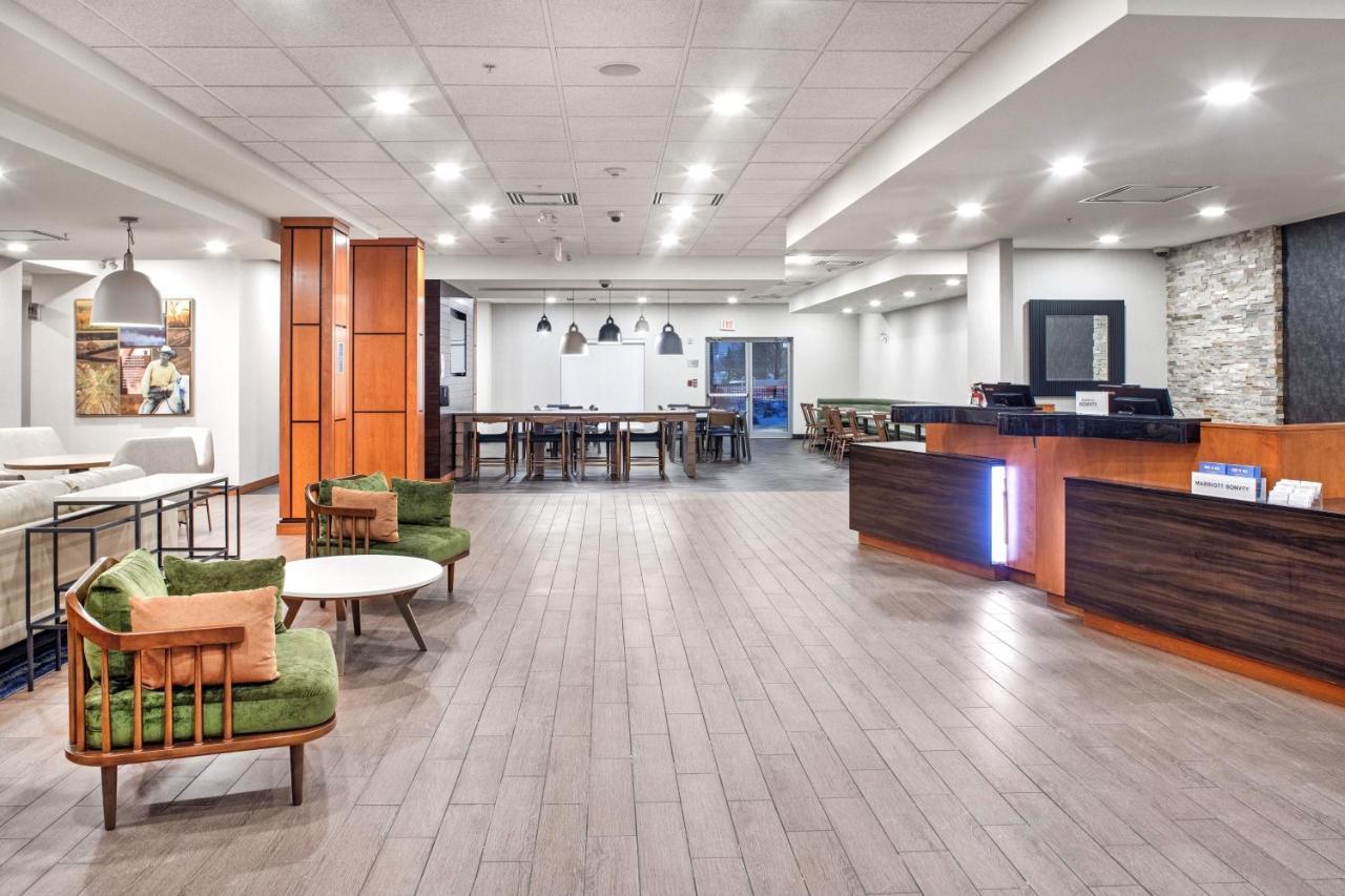 Fairfield Inn & Suites By Marriott Toronto Mississauga Exterior foto