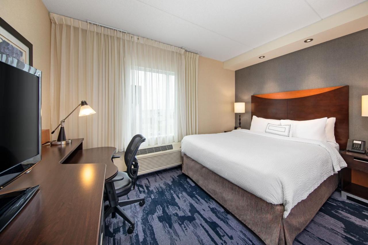 Fairfield Inn & Suites By Marriott Toronto Mississauga Exterior foto