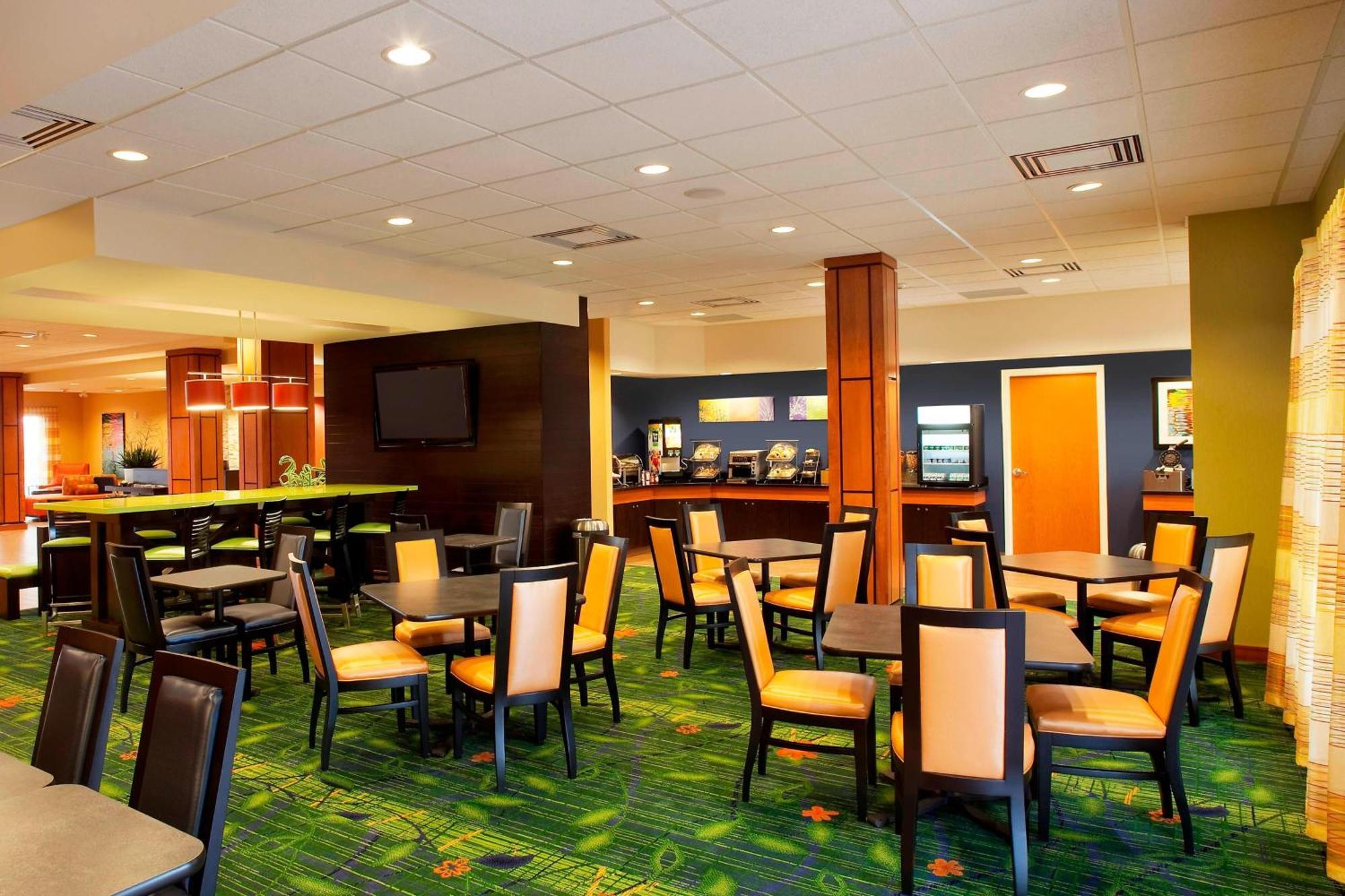 Fairfield Inn & Suites By Marriott Toronto Mississauga Exterior foto