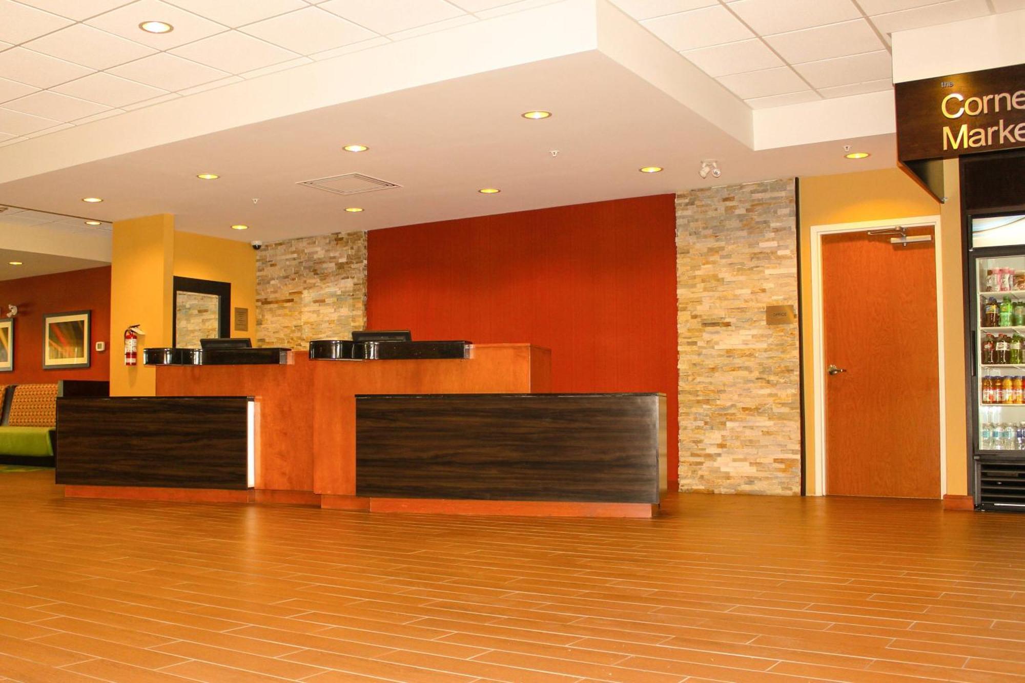 Fairfield Inn & Suites By Marriott Toronto Mississauga Exterior foto